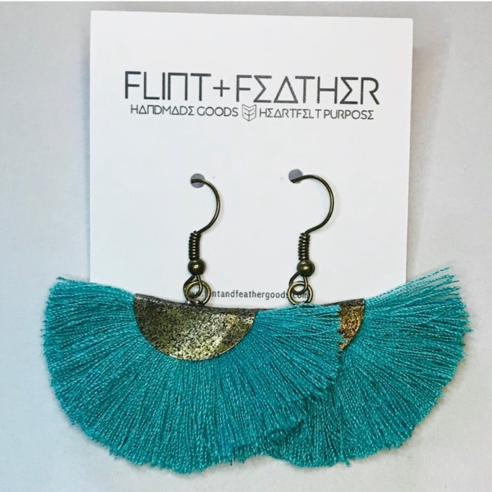 Fan fiesta teal fringe earrings 👂💋